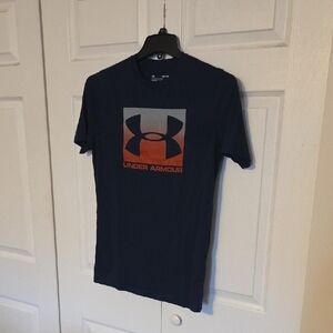 Under Armour Men's Blue and Red Tee